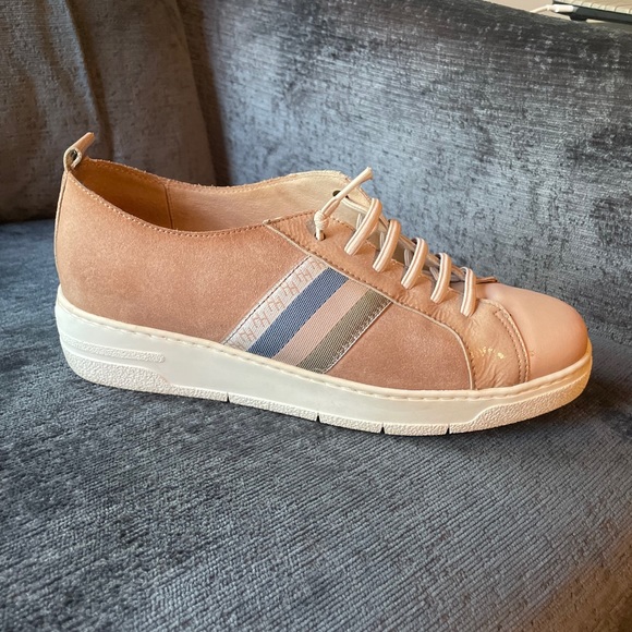 Hispanitas | Shoes | Hispanitas Blush Platform Sneaker | Poshmark